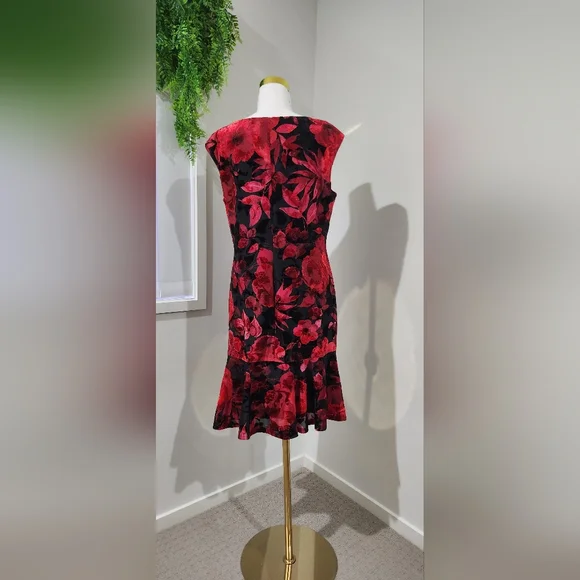 Connected Apparel Rose design Sleevless Tea Dress Size- 14 - 16AU - Picture 3 of 7